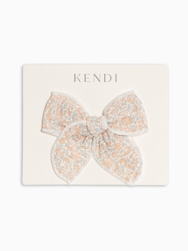 Muslin Bow Clip - Golf KENDI by Colored Organics Muslin Bow Clip - Golf (Organic) | Colored Organics®