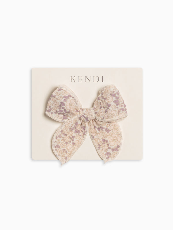 Muslin Bow Clip - Vionna Floral / Shell + Fog Baby-Kids : Accessories : Bows : Clips Kendi Muslin Bow Clip - Vionna Floral / Shell | Colored Organics®