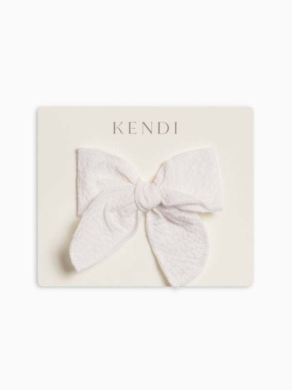Seersucker Bow Clip - Coconut Sale : Baby-Kids : Accessories : Clips Kendi Seersucker Bow Clip - Coconut for Baby | Colored Organics®