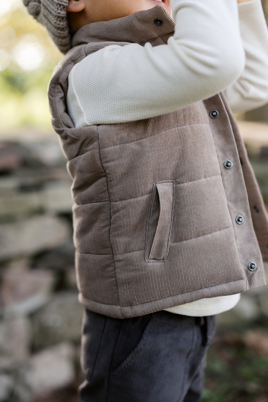 Idris Corduroy Snap Vest - Taupe
