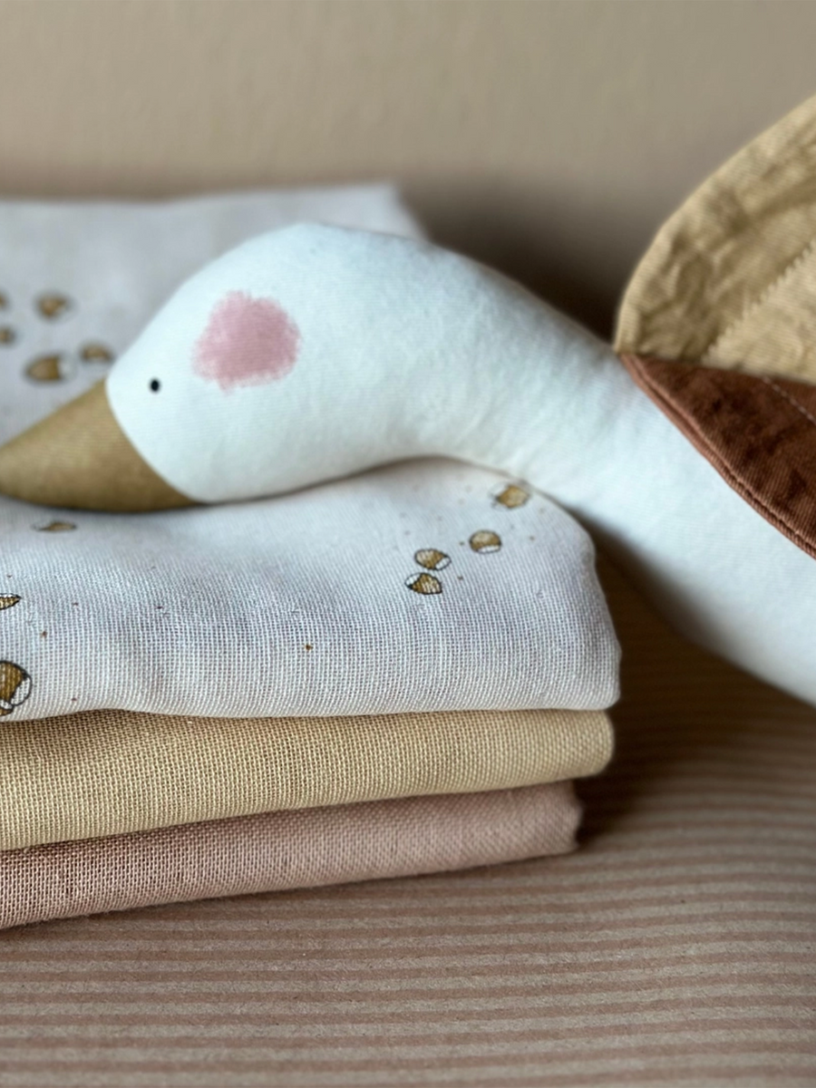 Crinkle Plush Goose Baby : Toys : Plush + Crinkle Saga Copenhagen Crinkle Plush Goose for Babies and Kids | Colored Organics®
