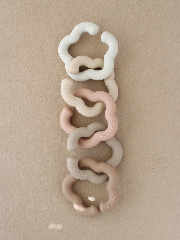 Daisy Loops Teething Rings Baby : Toys : Rattles : Teethers Little Chew Daisy Loops Teething Rings for Baby | Colored Organics®