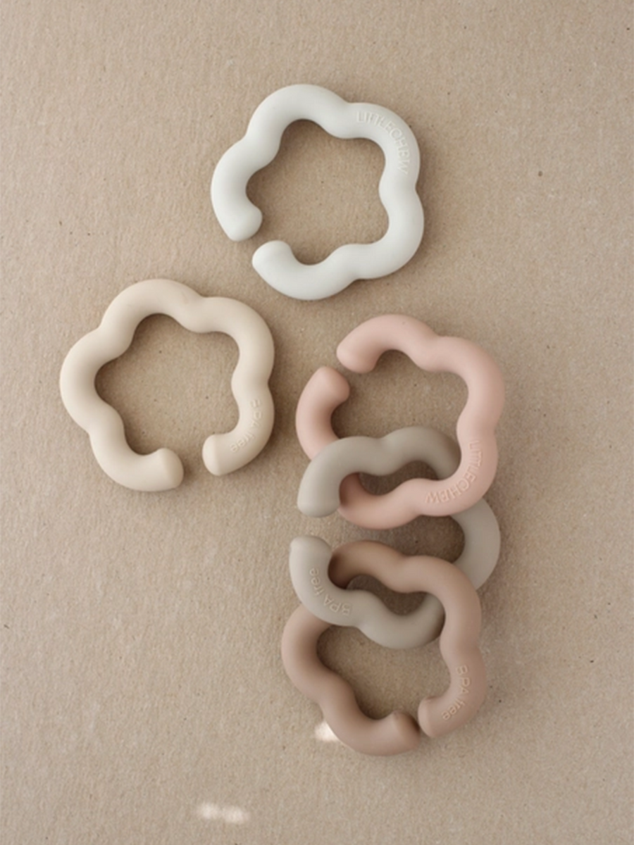 Daisy Loops Teething Rings Baby : Toys : Rattles : Teethers Little Chew Daisy Loops Teething Rings for Baby | Colored Organics®
