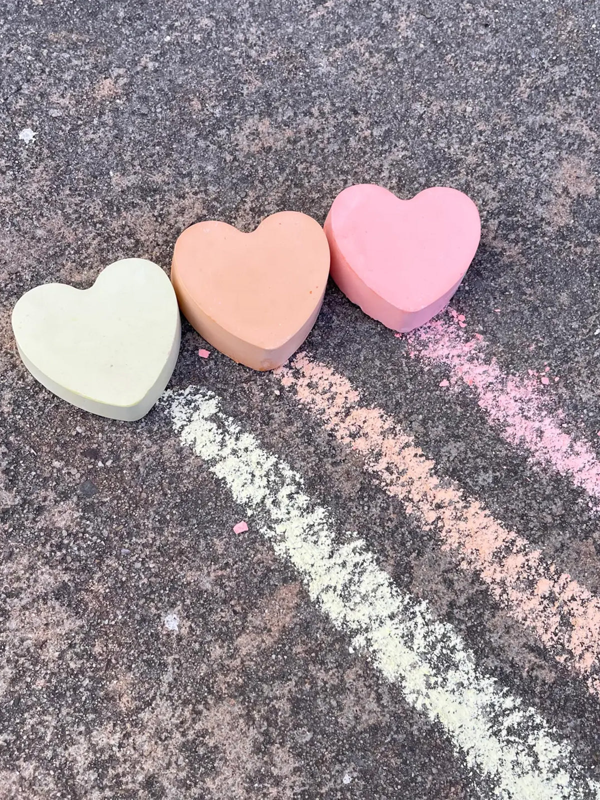 Hearts Sidewalk Chalk Kids : Toys : Activities TWEE made for little hands Hearts Sidewalk Chalk for Baby | Colored Organics®