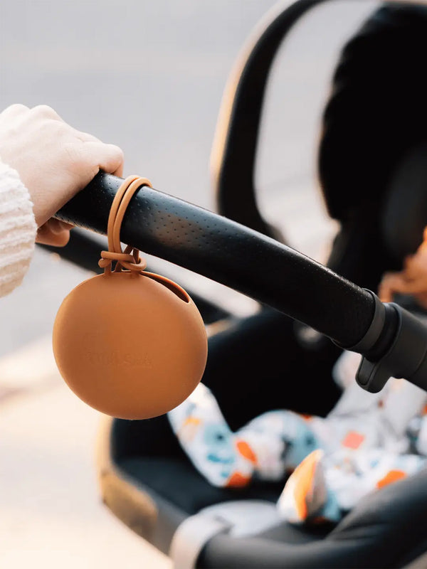 Pacifier Holder Baby : Gear : Pacifiers + Clips Milk Snob Pacifier Holder for Babies and Kids | Colored Organics®