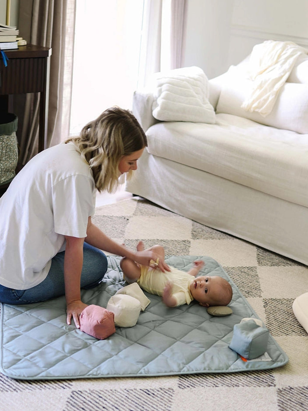 Play Mat Baby : Parent : Gear : Travel Snuggle Me Organic Snuggle Me Organic Play Mat for Baby | Colored Organics®