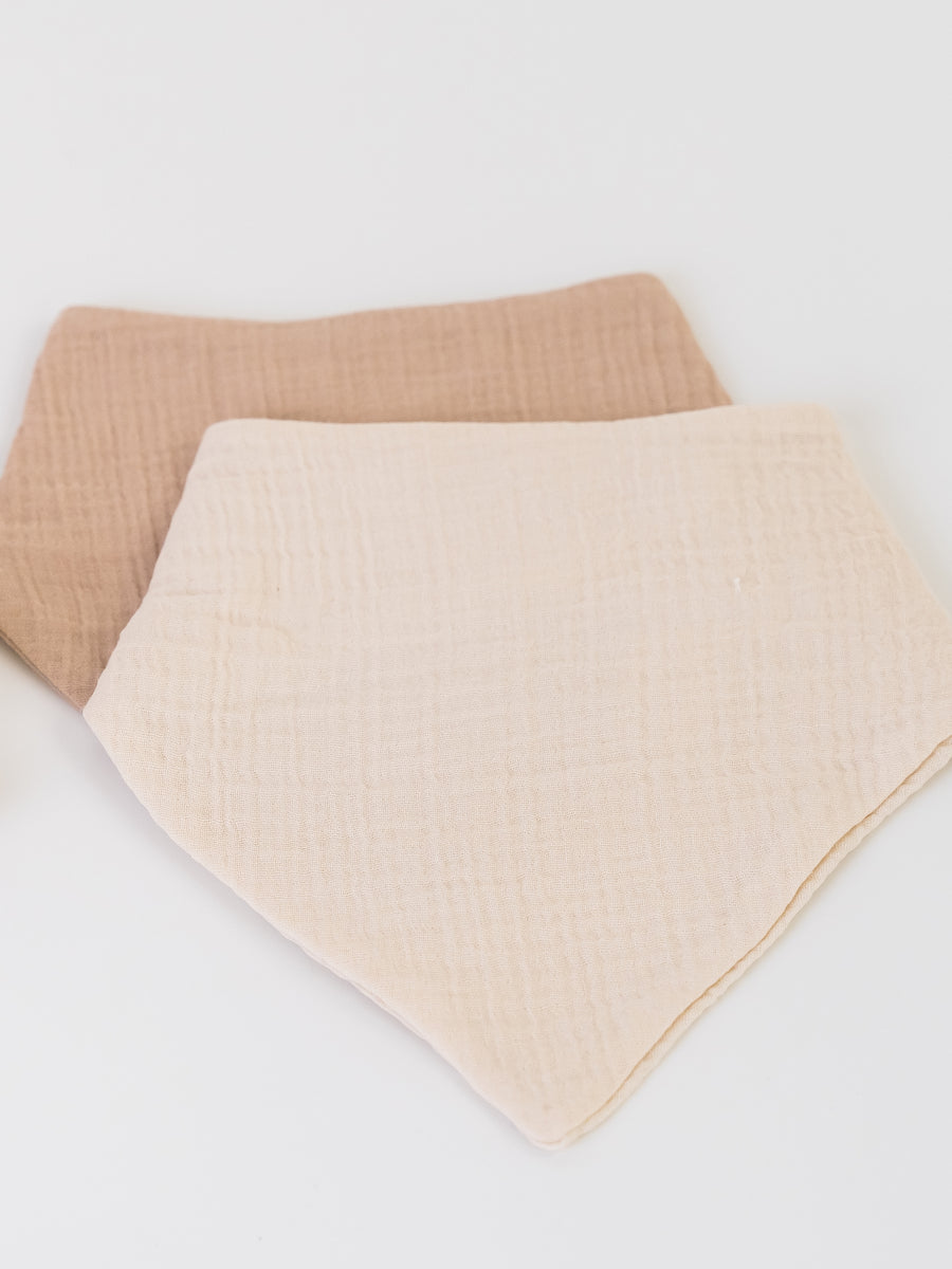 Classic 2-Pack Muslin Bandana Bibs Baby : Gear : Bibs : Feeding Colored Organics Baby Classic 2-Pack Muslin Bandana Bibs | Colored Organics®