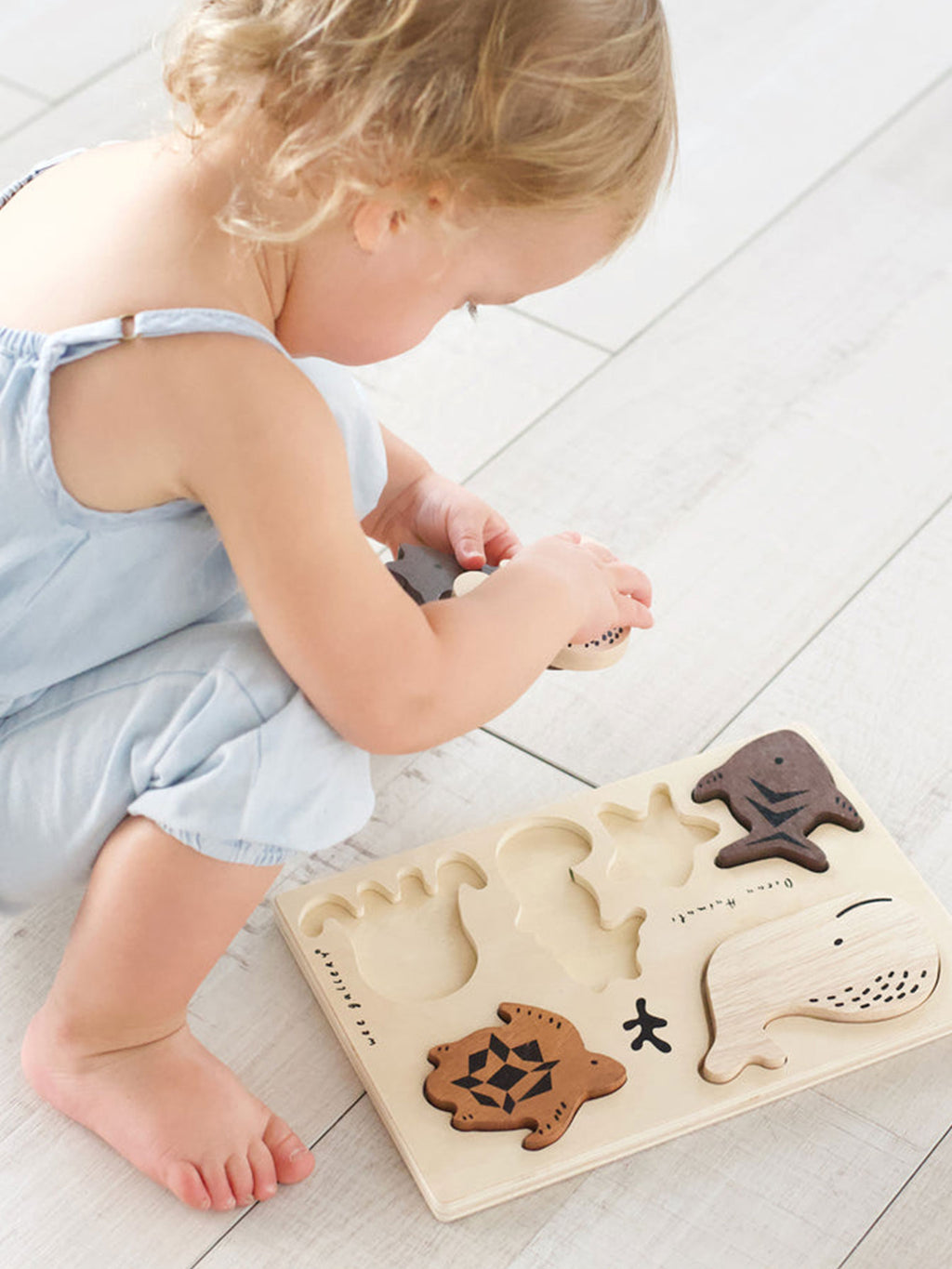 Ocean Animals Wooden Tray Puzzle Baby-Kids : Toys : Puzzle Wee Gallery Baby Ocean Animals Wooden Tray Puzzle | Colored Organics®